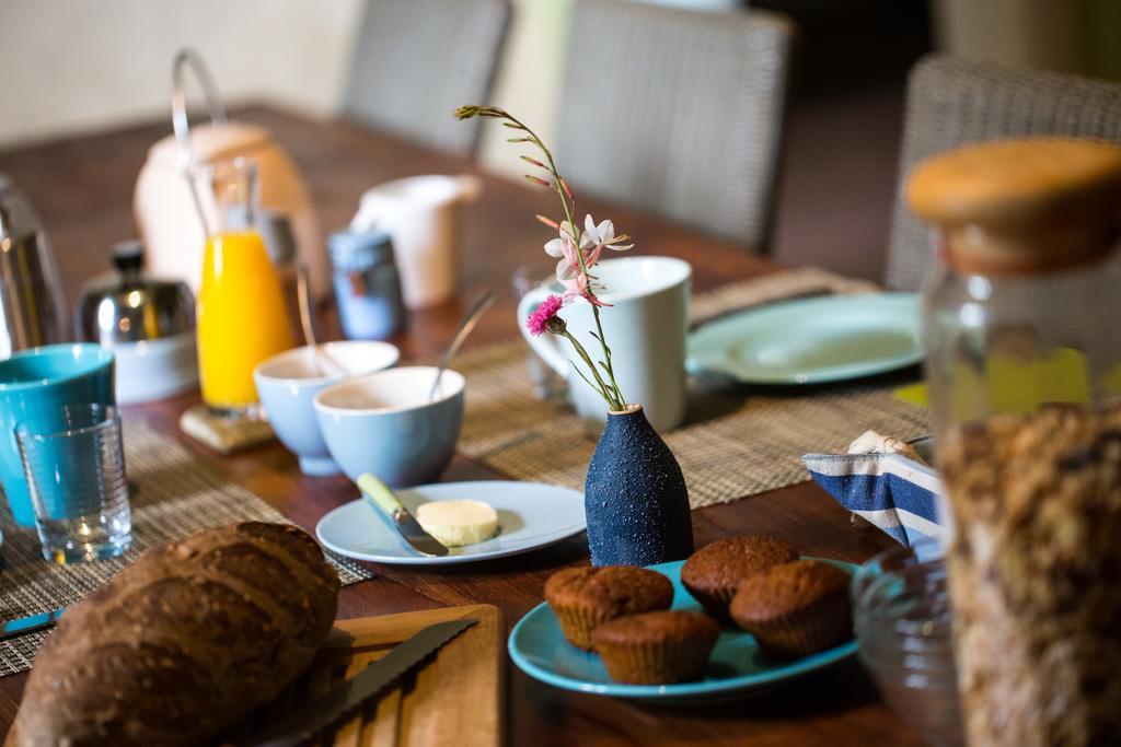 Bed and Breakfast Au Mas Des Calmettes Parisot  Экстерьер фото